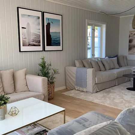 Sorlandsidyll, Risor Holiday home